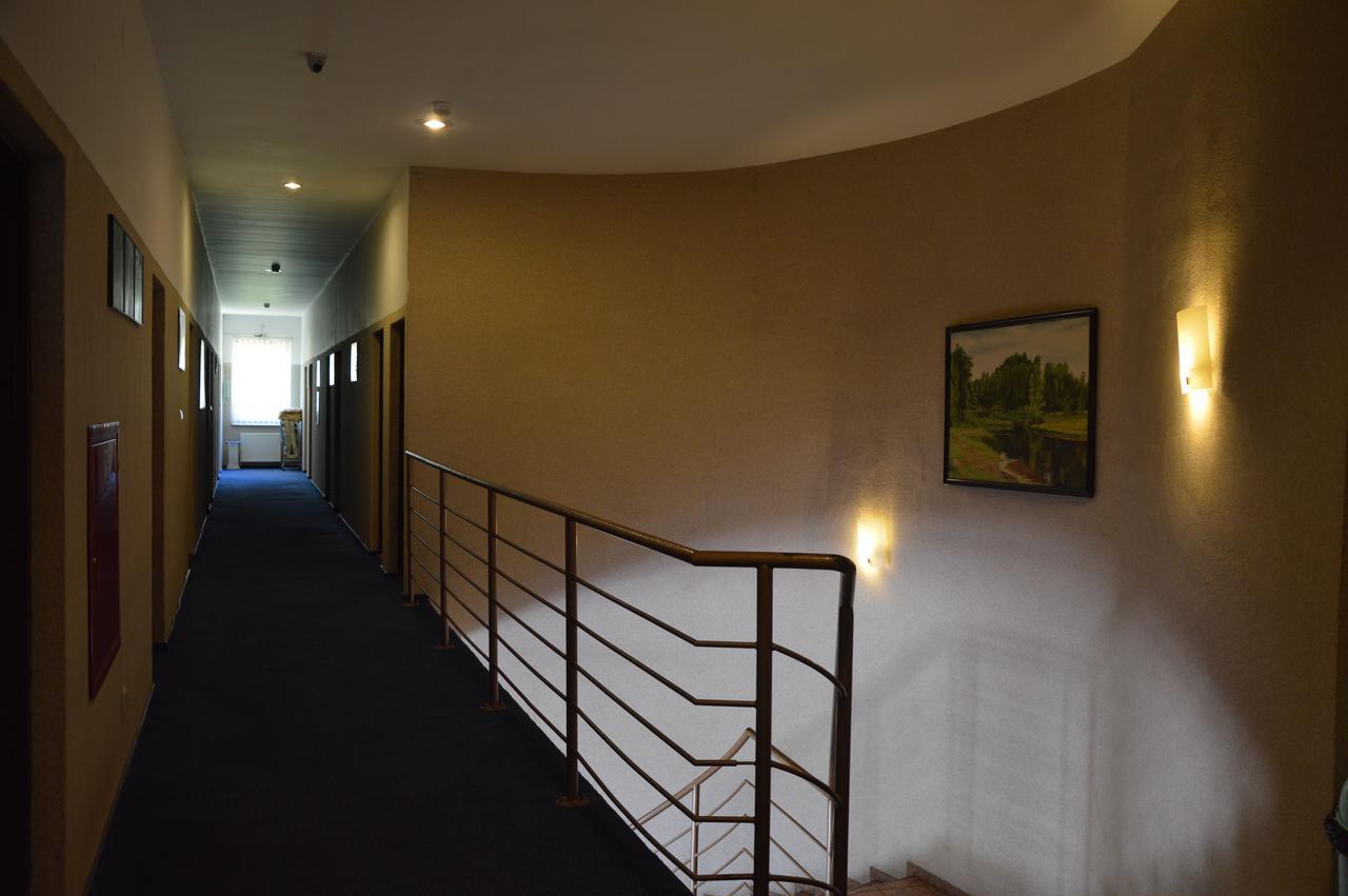 O.W.Bingo Hotel Bieszkowice Ngoại thất bức ảnh