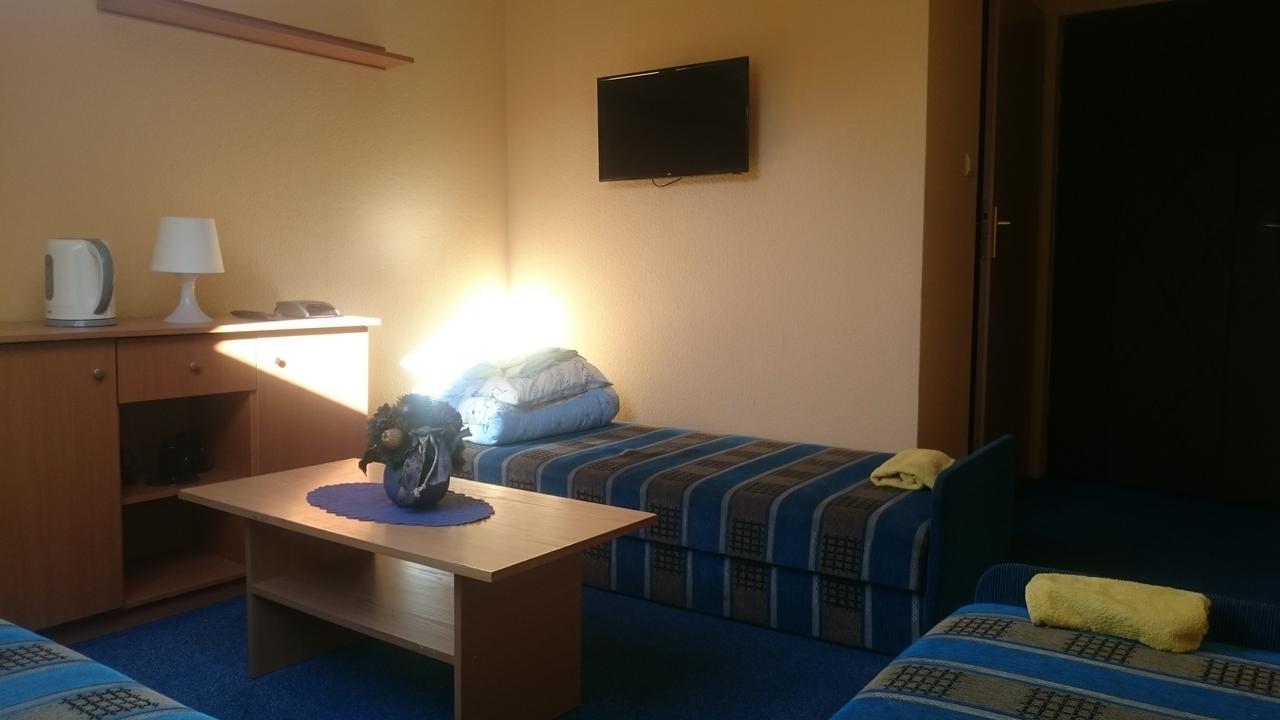 O.W.Bingo Hotel Bieszkowice Ngoại thất bức ảnh